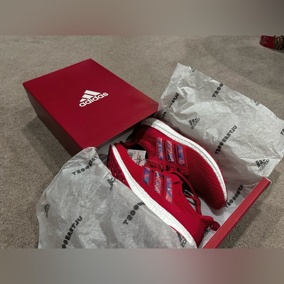 Adidas Ultraboost CNY size 12 men’s - Picture 5 of 6